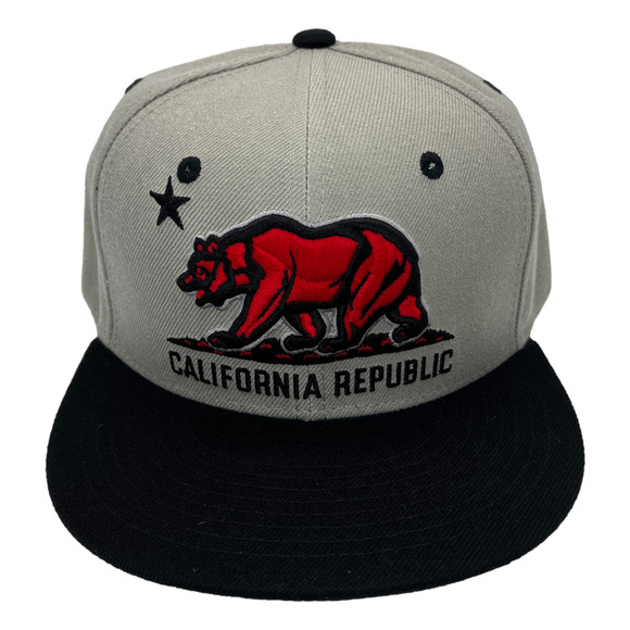 California Republic Cali Bear Flag Flat Bill Snapback Cap Hat Grey with Red Bear - Picture 1 of 4